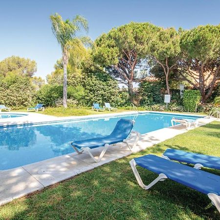 Beautiful Apartment In Marbella-Cabopino With 2 Bedrooms, Wifi And Outdoor Swimming Pool Екстер'єр фото